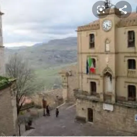 Casa Padre Jerone 甘吉