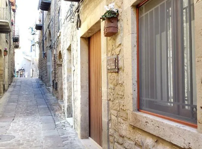 Casa Padre Jerone 3* 甘吉